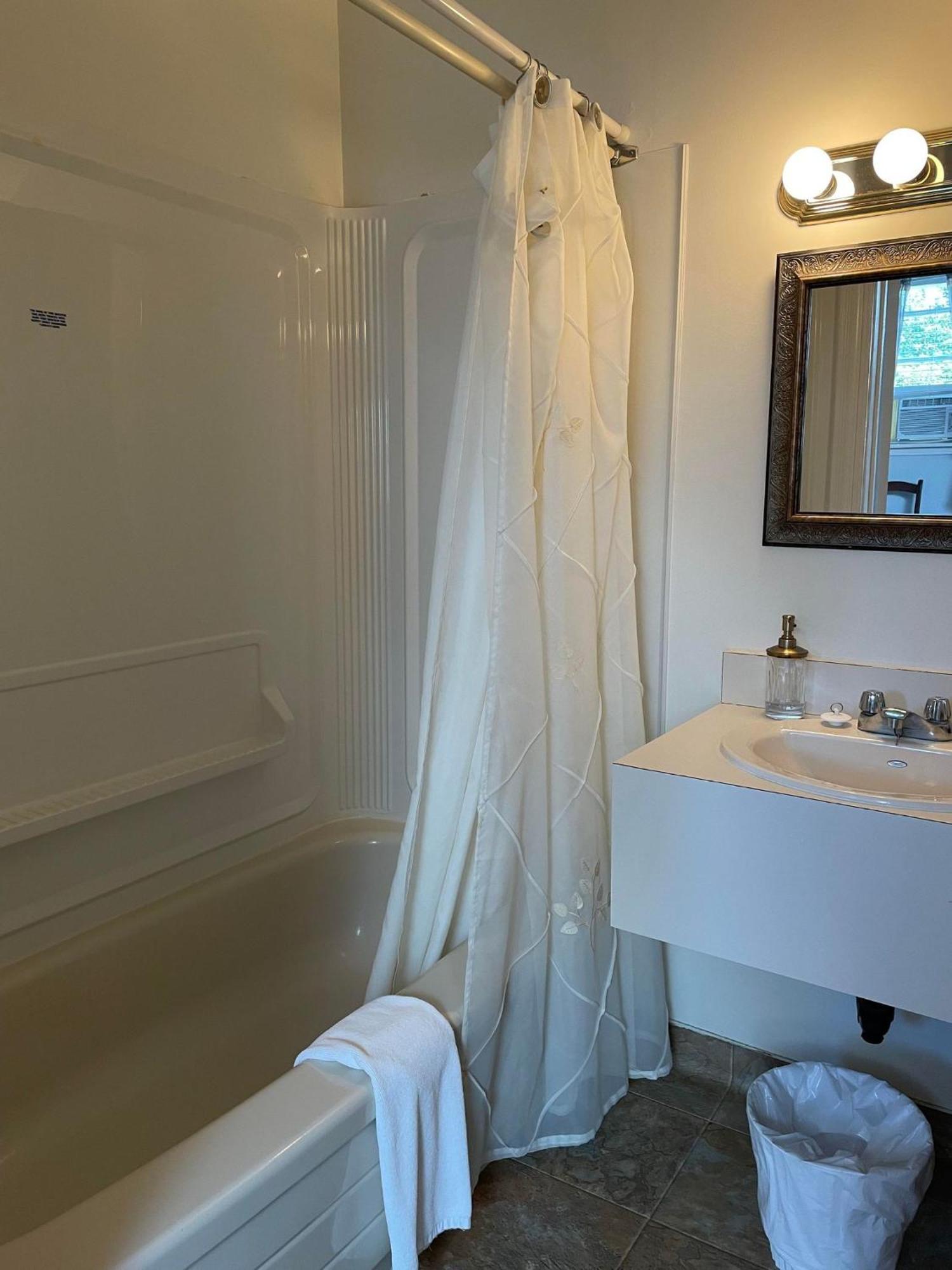 Marshlands Inn Sackville Δωμάτιο φωτογραφία